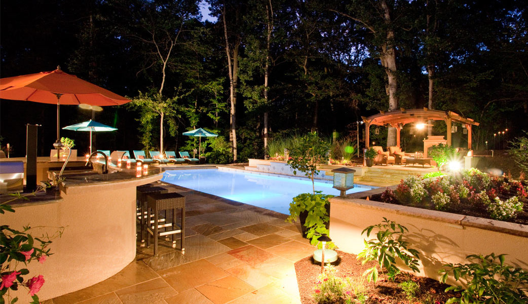 beautiful-outdoor-living-space