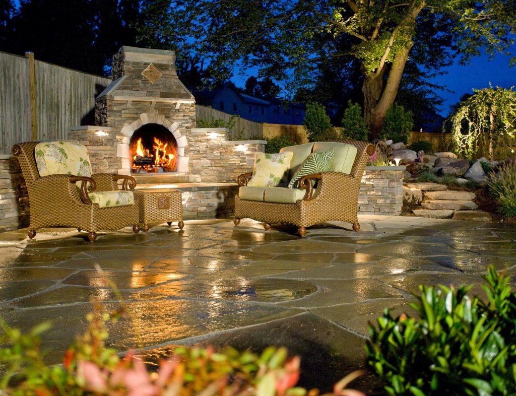 fireplace-firepit-and-chairs