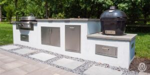 outdoor-kitchen-flagstone
