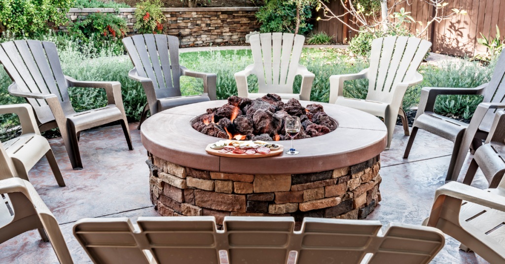 paver patio with fire pit